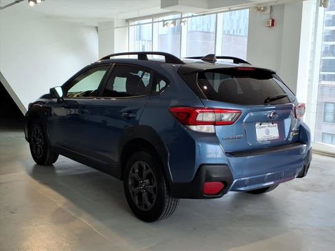 Used 2022 Subaru Crosstrek 2.5i Sport w/ Moonroof Package AWD/4WD image 6