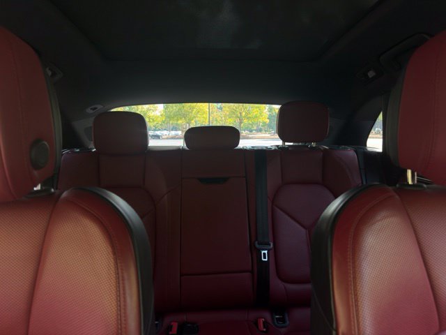 Used 2023 Porsche Macan AWD/4WD image 29