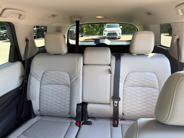 Used 2024 Nissan Pathfinder SV AWD/4WD image 35