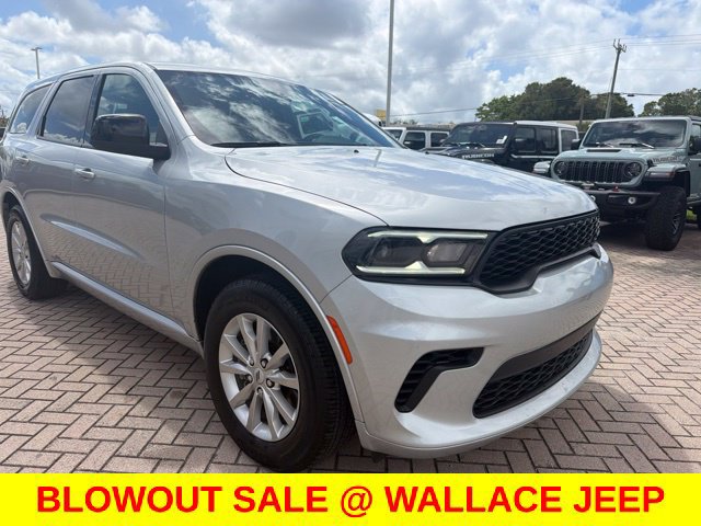 Used 2025 Dodge Durango GT RWD image 3