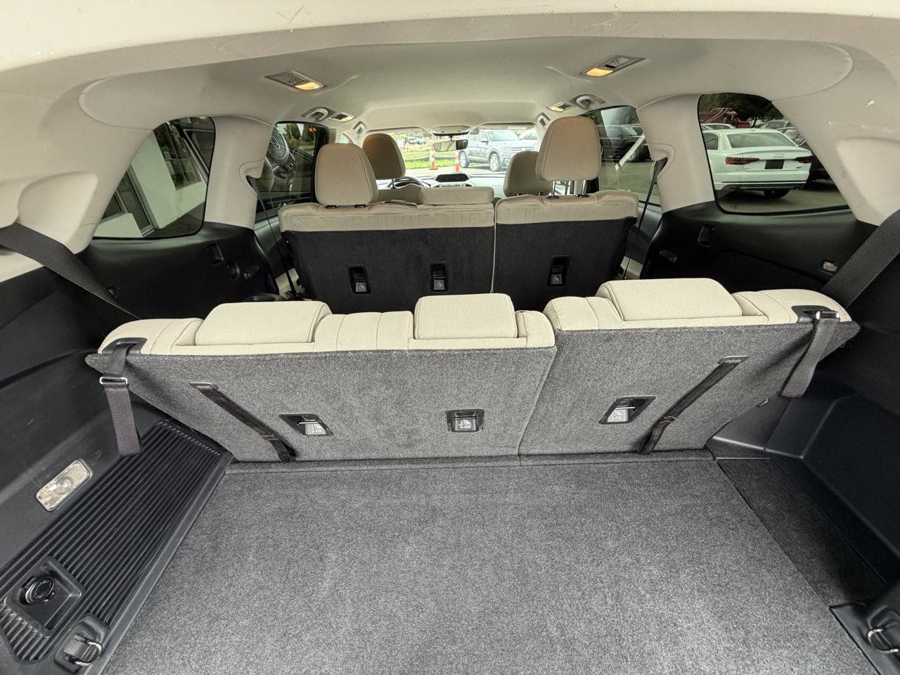 Used 2020 Subaru Ascent Premium w/ Convenience Package AWD/4WD image 35