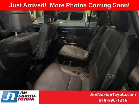 Used 2024 Toyota Sequoia Platinum AWD/4WD image 8