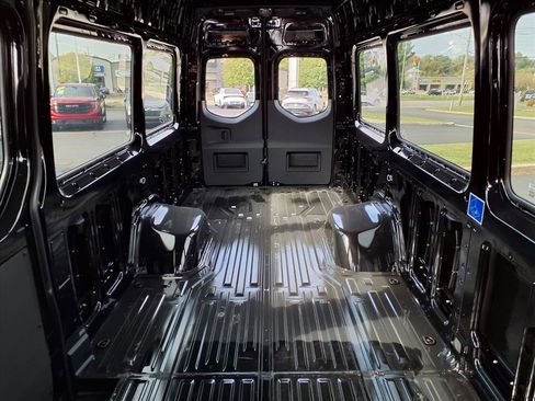 New 2025 Mercedes-Benz Sprinter 3500 image 6