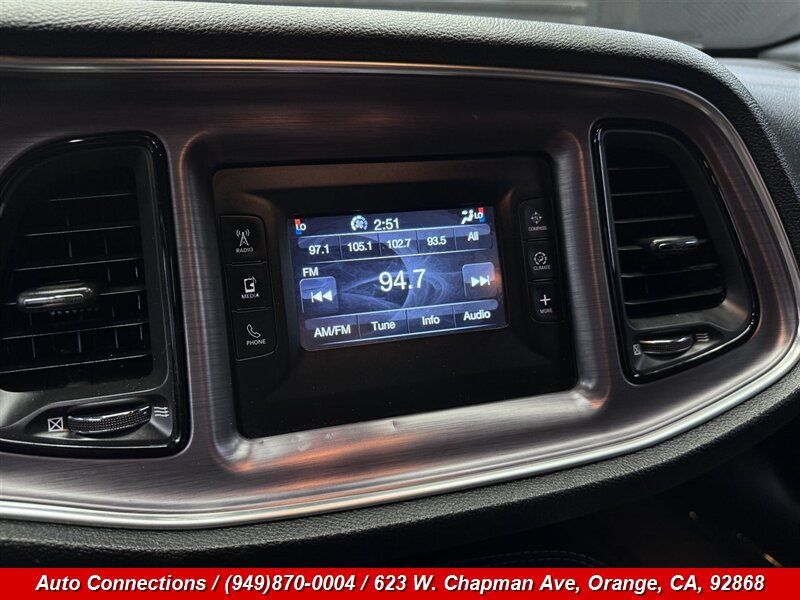 Used 2015 Dodge Challenger SXT RWD image 15