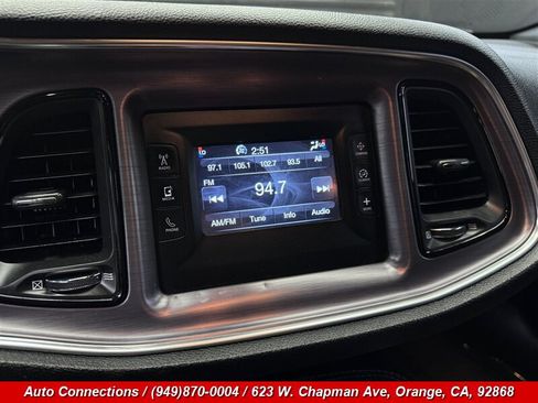 Used 2015 Dodge Challenger SXT RWD image 15