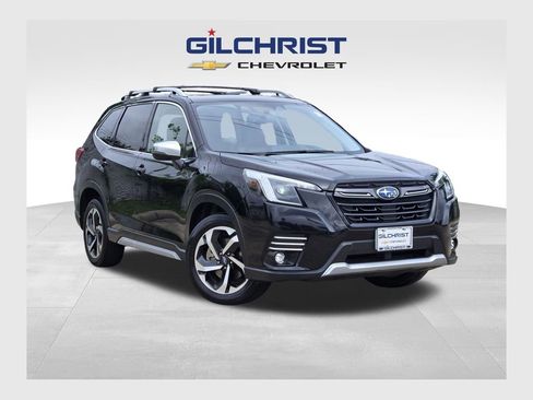 Used 2024 Subaru Forester Touring w/ POP Package 3 AWD/4WD image 1