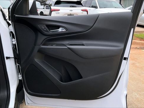 Used 2022 Chevrolet Equinox LT FWD image 25