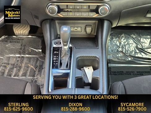 Used 2024 Nissan Sentra SV image 27