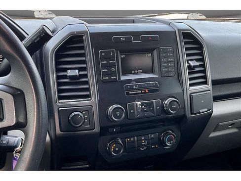 Used 2017 Ford F150 XLT AWD/4WD image 8