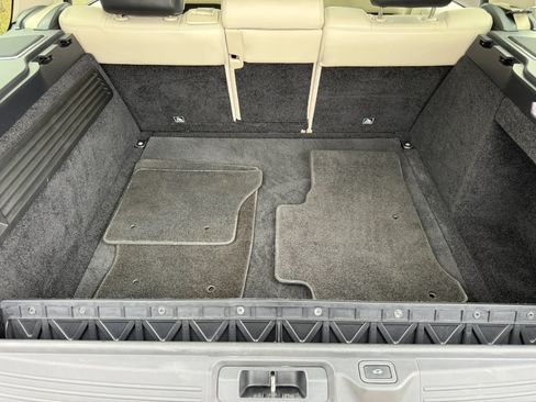 Used 2018 Land Rover Range Rover HSE AWD/4WD image 37