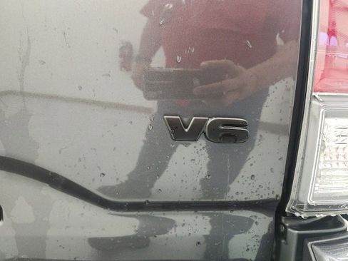 Used 2023 Toyota Tacoma TRD Off-Road image 14