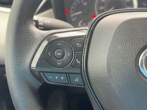Used 2022 Toyota Corolla LE image 26