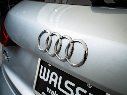 Used 2018 Audi Q3 2.0T Premium w/ Convenience Package image 18