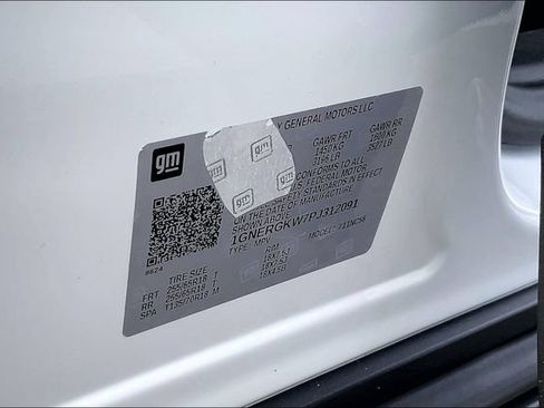 Used 2023 Chevrolet Traverse LT FWD image 14