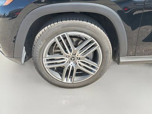Used 2025 Mercedes-Benz GLS 450 4MATIC image 47