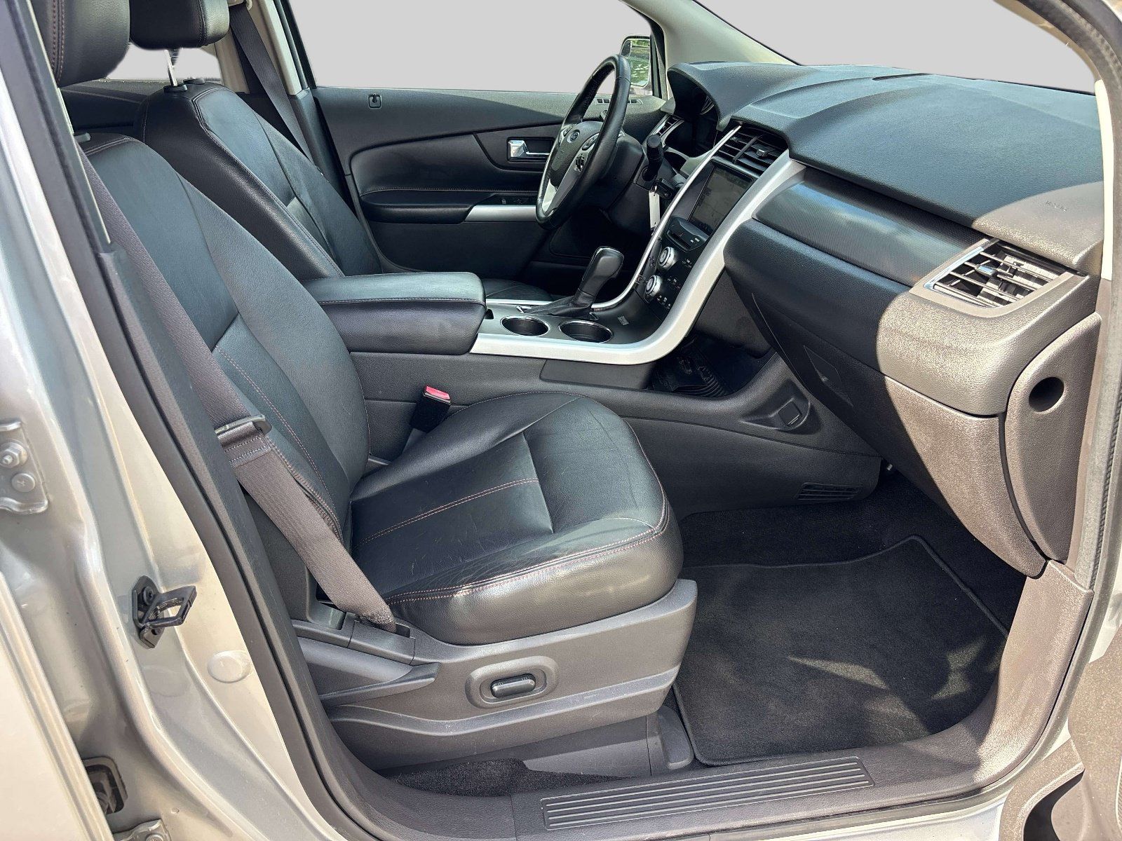 Used 2012 Ford Edge SEL AWD/4WD image 16