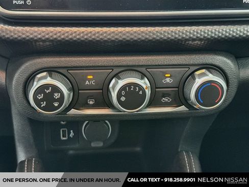 Used 2019 Nissan Kicks S FWD image 15