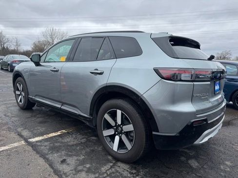 Used 2024 Honda Prologue Touring image 2