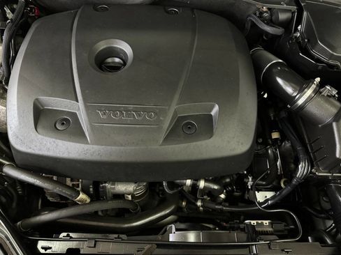 Used 2017 Volvo XC60 T5 w/ Tailgate Package image 84