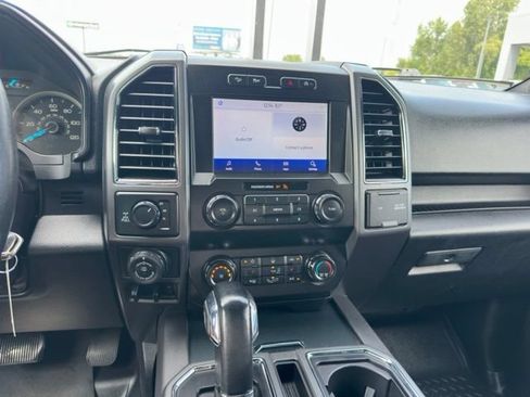 Used 2020 Ford F150 XLT w/ Equipment Group 302A Luxury AWD/4WD image 21
