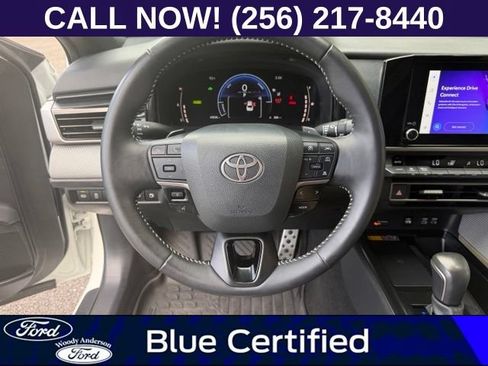 Used 2025 Toyota Camry SE FWD image 10