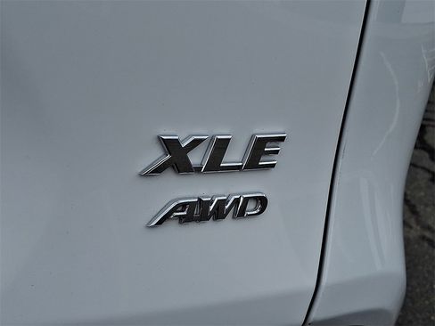 Used 2024 Toyota RAV4 XLE image 31