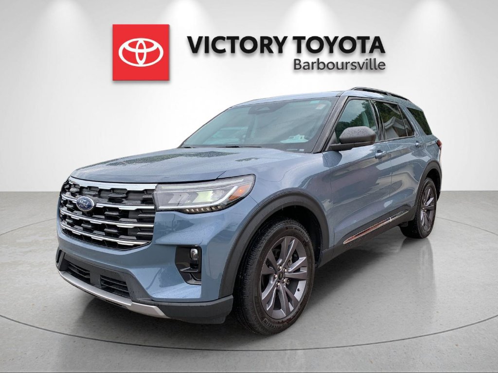 Used 2025 Ford Explorer Active w/ Active Comfort Package AWD/4WD image 1