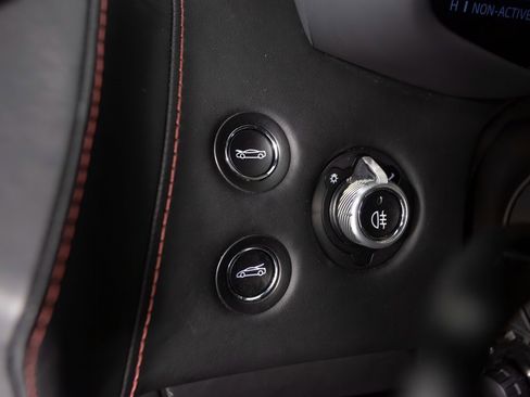 Used 2022 McLaren GT image 21