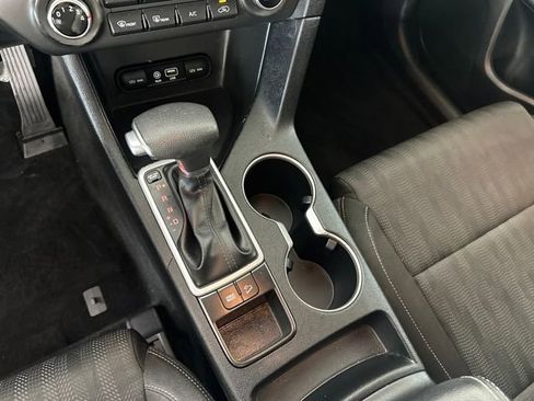 Used 2017 Kia Sportage LX image 20
