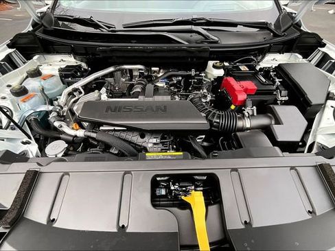 New 2026 Nissan Rogue Platinum w/ Tech Package AWD/4WD image 11
