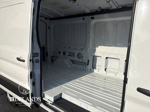 New 2026 Ford Transit 250 148 Medium Roof RWD image 28