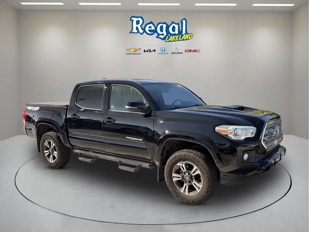 Used 2017 Toyota Tacoma TRD Sport w/ Tow Package (A/T) AWD/4WD image 1