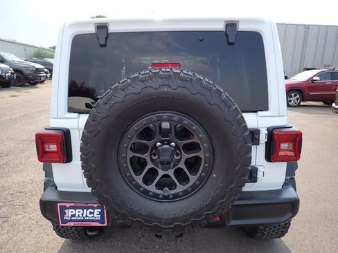 Used 2022 Jeep Wrangler Unlimited Sport AWD/4WD image 3