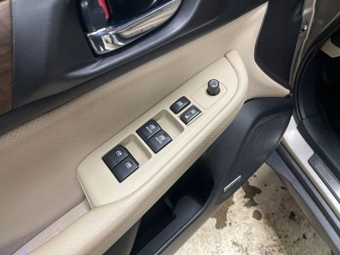 Used 2016 Subaru Outback 2.5i Limited image 12