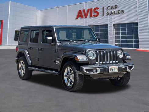 Used 2022 Jeep Wrangler Unlimited Sahara w/ Cold Weather Group AWD/4WD image 3