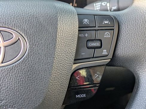 Used 2025 Toyota Camry LE image 21