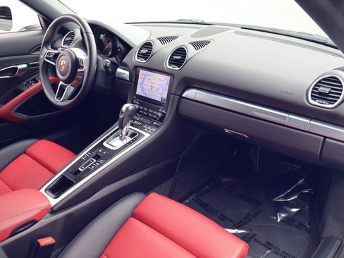 Certified 2022 Porsche 718 Boxster RWD image 25