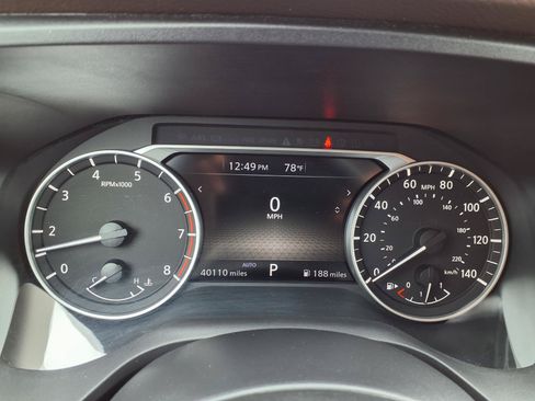Used 2023 Nissan Rogue SV AWD/4WD image 16