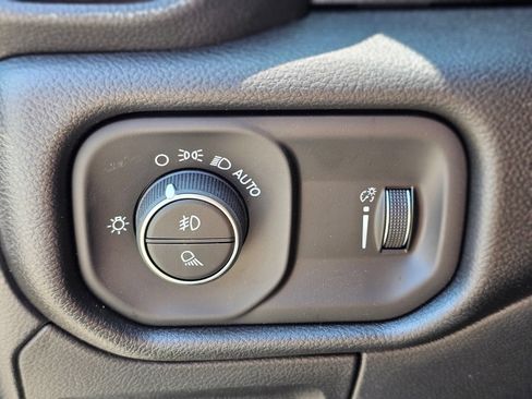 New 2026 RAM 1500 Warlock AWD/4WD image 18