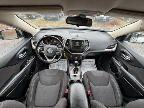 Used 2015 Jeep Cherokee Latitude image 15