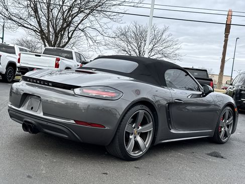 Used 2017 Porsche 718 Boxster S image 14