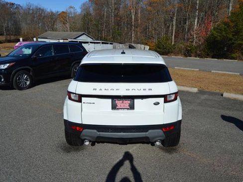 Used 2016 Land Rover Range Rover Evoque SE image 10