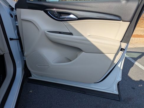 Used 2022 Buick Envision Preferred image 35