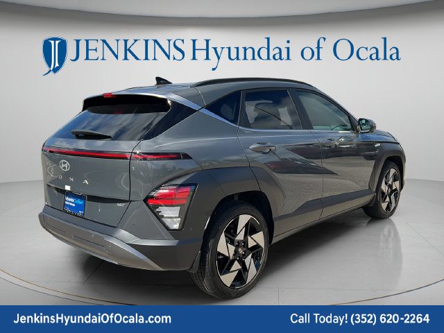 Certified 2025 Hyundai Kona Limited FWD image 3