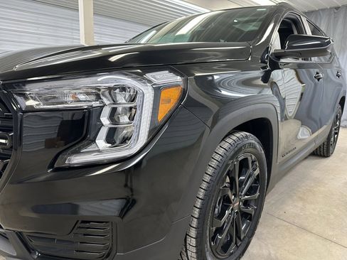 Certified 2022 GMC Terrain SLE w/ Driver Convenience Package image 35