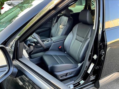 New 2025 Nissan Rogue SL w/ Tech Package image 11