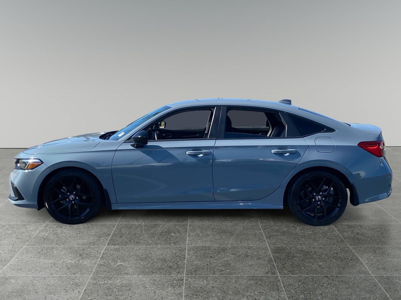 Used 2022 Honda Civic Sport image 2