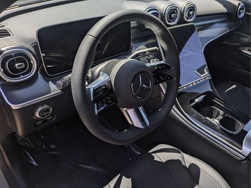 New 2026 Mercedes-Benz CLE 450 4MATIC Coupe image 4