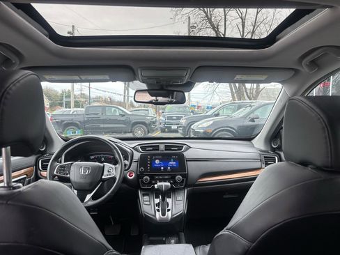Used 2018 Honda CR-V Touring image 11