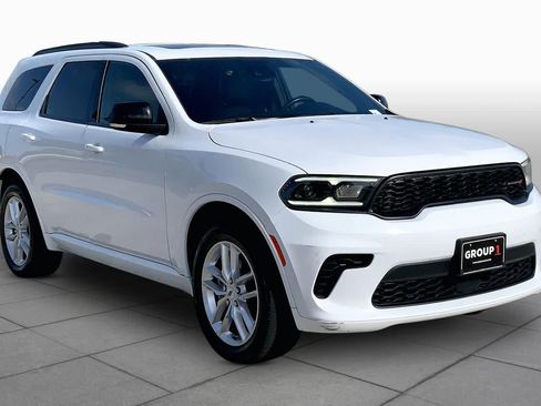 Used 2024 Dodge Durango GT AWD/4WD image 3